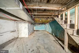 1737 W Juniata St, Philadelphia, PA 19140 - Photo 15