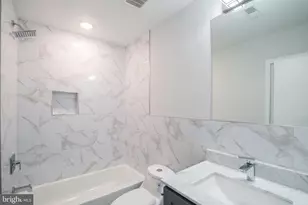 2649 Titan St, Philadelphia, PA 19146 - Photo 11