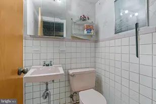 7517 Loretto Ave, Philadelphia, PA 19111 - Photo 19