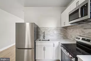 308 S 56th St, Philadelphia, PA 19143 - Photo 9