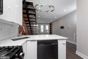 1443 N Hollywood St, Philadelphia, PA 19121 - Photo 9