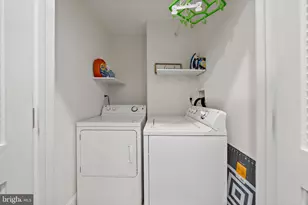 1517 Latona St, Philadelphia, PA 19146 - Photo 9