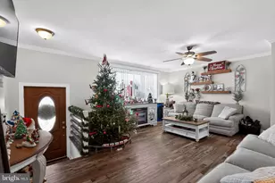 3656 Salina Rd, Philadelphia, PA 19154 - Photo 3