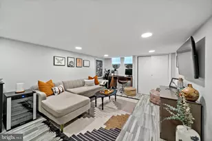 1225 Tree St, Philadelphia, PA 19148 - Photo 9