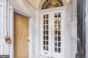 2039 Spruce St, Philadelphia, PA 19103 - Photo 3