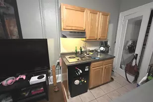 1324 Locust St, Philadelphia, PA 19107 - Photo 3