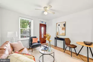 704 Latona St, Philadelphia, PA 19147 - Photo 3