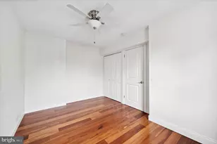 910 Fitzwater St, Philadelphia, PA 19147 - Photo 11