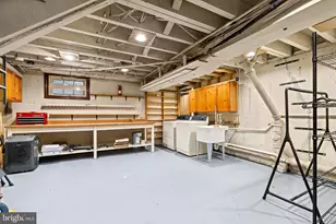 201 Delancey St, Philadelphia, PA 19106 - Photo 39