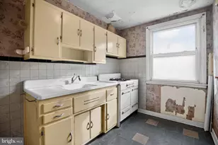 5253 Glenloch St, Philadelphia, PA 19124 - Photo 17