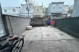 2215 S 9th St, Philadelphia, PA 19148 - Photo 5