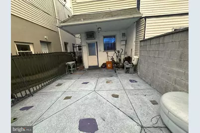 2215 S 9th Street, Philadelphia, PA 19148 - Photo 7