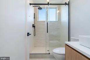 252 Gate St, Philadelphia, PA 19128 - Photo 51