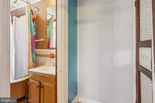 1018 S 49th St, Philadelphia, PA 19143 - Photo 43