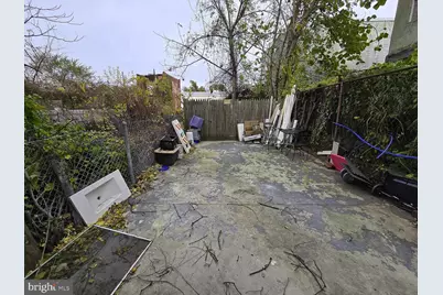 1009 W Susquehanna Avenue, Philadelphia, PA 19122 - Photo 21