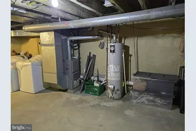 1009 W Susquehanna Avenue, Philadelphia, PA 19122 - Photo 15