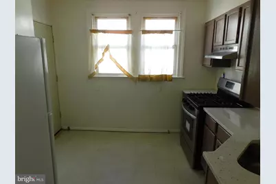 573 E Carver Street, Philadelphia, PA 19120 - Photo 9