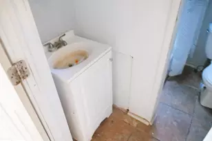 227 W Sheldon St, Philadelphia, PA 19120 - Photo 7