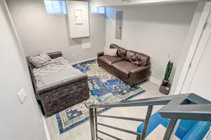 1823 Mountain St, Philadelphia, PA 19145 - Photo 21