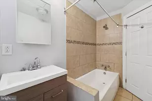 5215 Cedar Ave, Philadelphia, PA 19143 - Photo 13