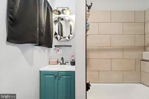 5215 Cedar Ave, Philadelphia, PA 19143 - Photo 23