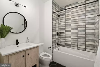 1218 Snyder Avenue #5, Philadelphia, PA 19148 - Photo 9