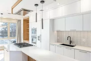 250 Gate St, Philadelphia, PA 19128 - Photo 15