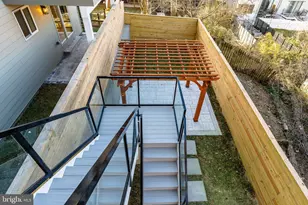 250 Gate St, Philadelphia, PA 19128 - Photo 85