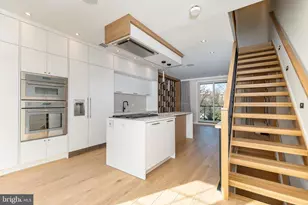 250 Gate St, Philadelphia, PA 19128 - Photo 31