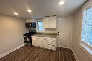 182 E Sharpnack St, Philadelphia, PA 19119 - Photo 3