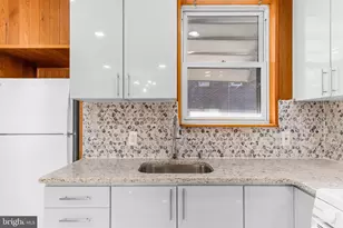 236 Kenilworth Ave, Philadelphia, PA 19120 - Photo 13