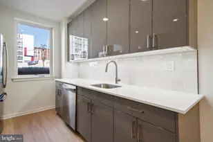 225 N 12th St, Philadelphia, PA 19107 - Photo 3