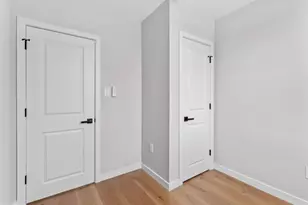 347 E Montana St, Philadelphia, PA 19119 - Photo 17