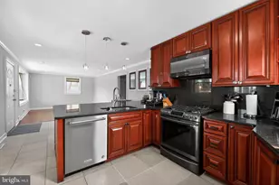 7613 Revere St, Philadelphia, PA 19152 - Photo 9