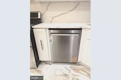 6232 Larchwood Avenue, Philadelphia, PA 19143 - Photo 9