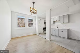 2558 S Dewey St, Philadelphia, PA 19142 - Photo 5