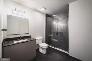 1600 W Girard Ave, Philadelphia, PA 19130 - Photo 19