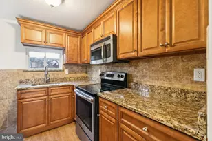 2430 Tulip St, Philadelphia, PA 19125 - Photo 11