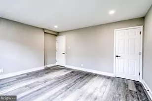 160 East St, Philadelphia, PA 19127 - Photo 17