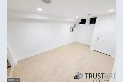 2444 S Fairhill Street, Philadelphia, PA 19148 - Photo 7