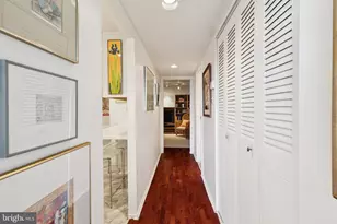 36 St James Ct, Philadelphia, PA 19106 - Photo 7