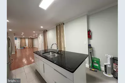 916 Snyder Avenue, Philadelphia, PA 19148 - Photo 33