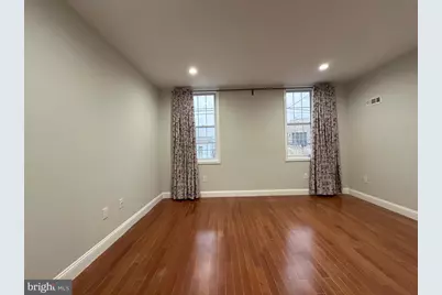 916 Snyder Avenue, Philadelphia, PA 19148 - Photo 3