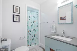 2111 Manton St, Philadelphia, PA 19146 - Photo 25