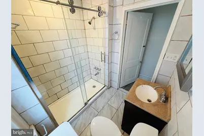 1016 W Duncannon Avenue, Philadelphia, PA 19141 - Photo 17