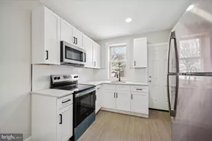 2165 Conlyn St, Philadelphia, PA 19138 - Photo 7