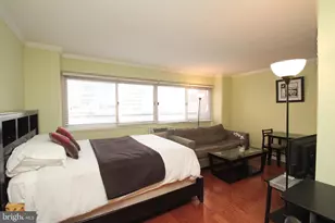 210117 Chestnut St, Philadelphia, PA 19103 - Photo 3