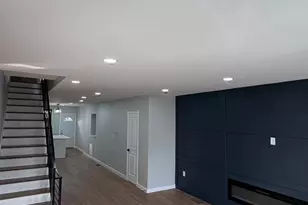 819 Jackson St, Philadelphia, PA 19148 - Photo 5