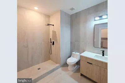 714 Chestnut Street #4R, Philadelphia, PA 19106 - Photo 11