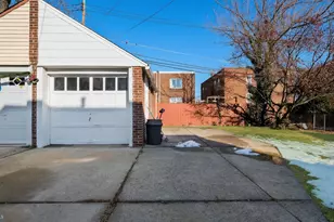 2035 Ripley St, Philadelphia, PA 19152 - Photo 27